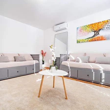 Grand Family * リュブリャナ