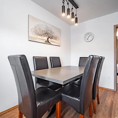 Grand Family アパート